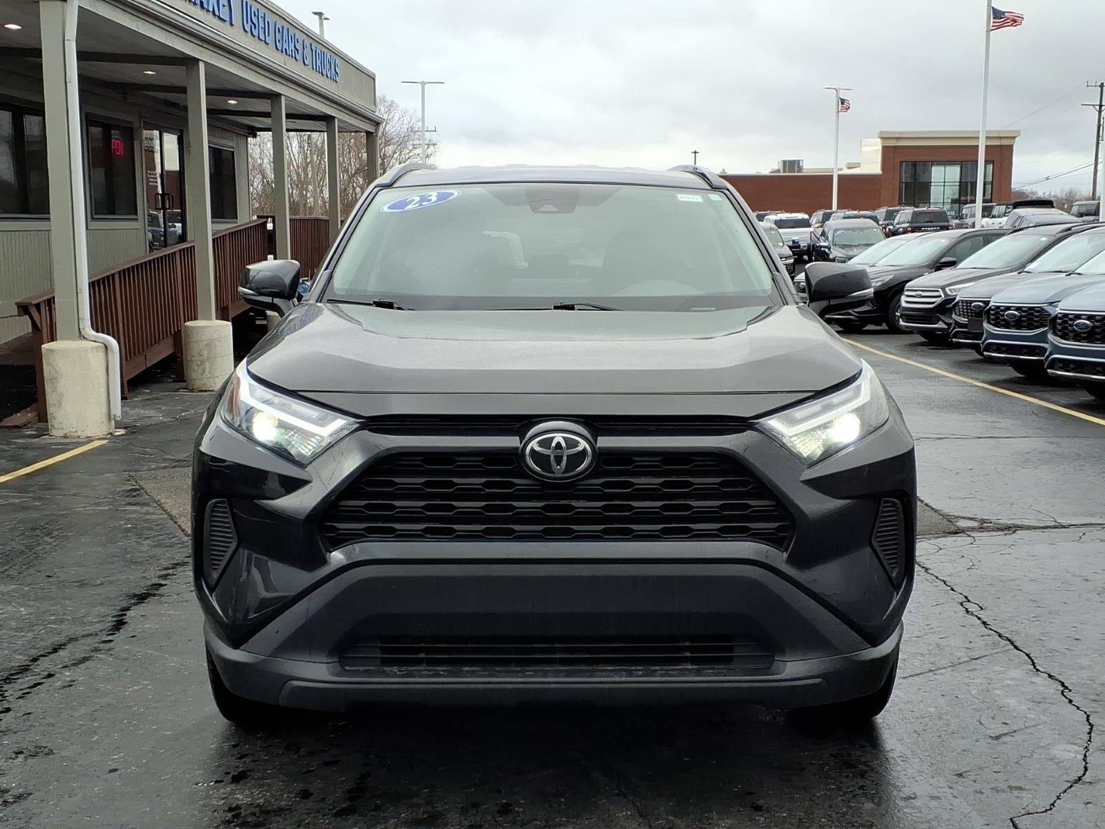 2023 Toyota RAV4 XLE