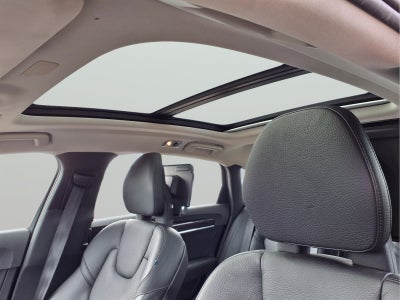 2019 Volvo S90 T6 Momentum